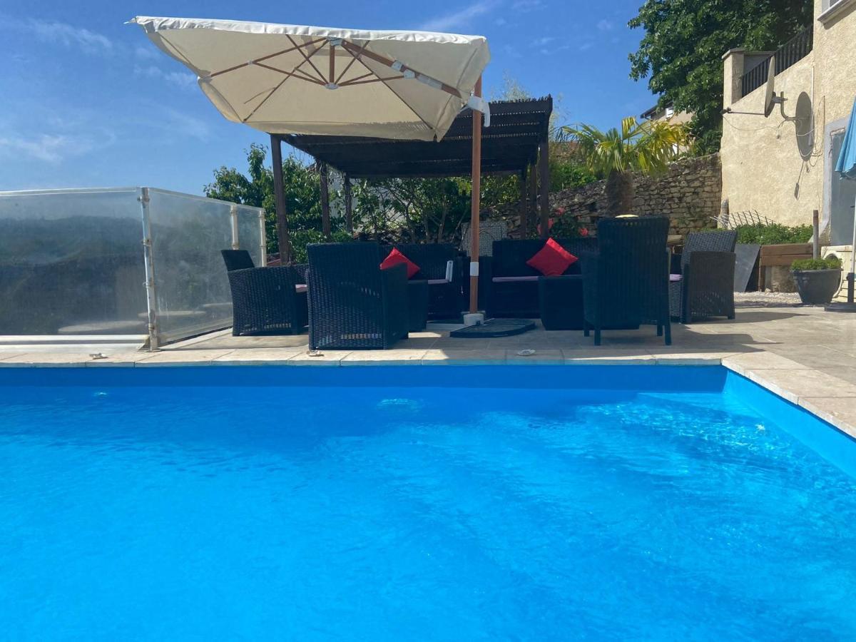 Magnifique Villa Avec Piscine Beaujolais Gleize Exterior photo